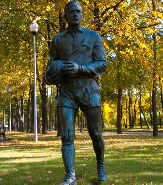 В 